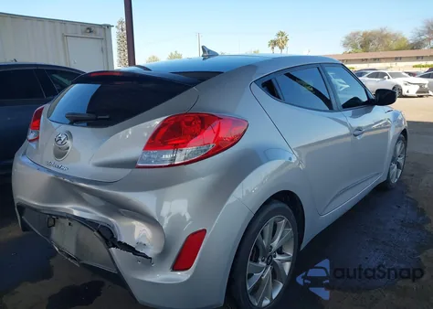 2016 Hyundai Veloster z USA, uszkodzony, nr VIN KMHTC6AD0GU291607